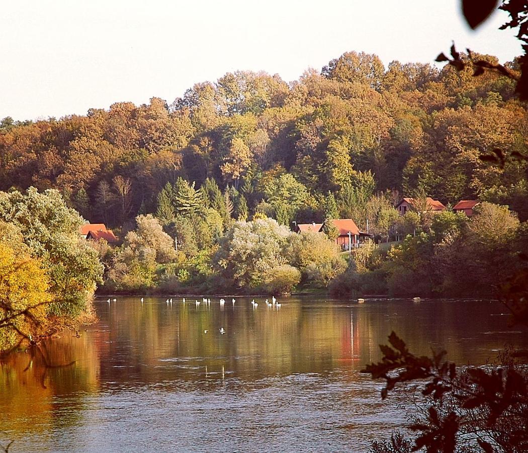Zagreb, Kuca Za Odmor Swan River Holiday House Lasinja Eksteriør bilde